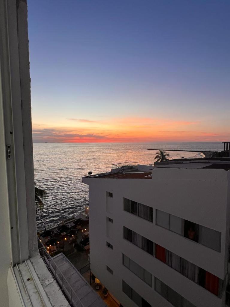 Amazing Ocean View In El Laguito Apartment